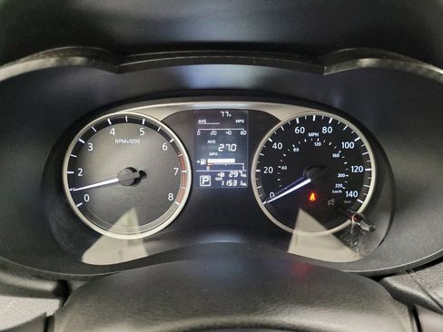 Used 2025 Nissan Versa S w/ Trunk Package FWD image 23