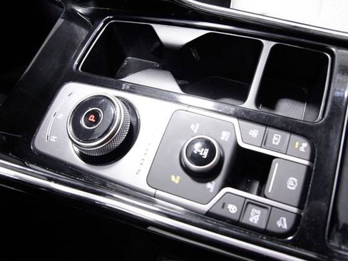 Used 2022 Kia Sorento SX Prestige w/ Panoramic Sunroof Package image 31