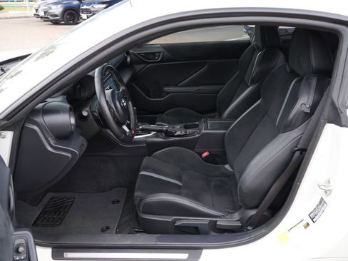 Used 2023 Toyota GR86 Premium image 16