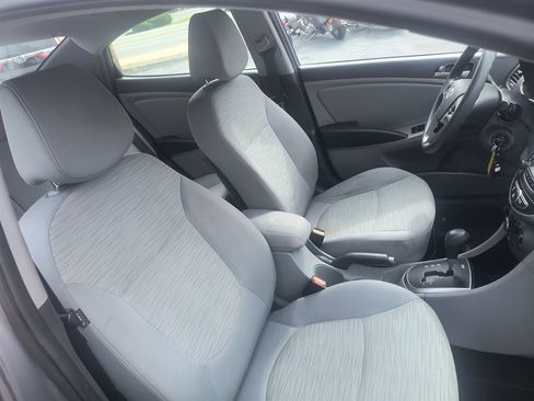 Used 2016 Hyundai Accent SE w/ Option Group 02 FWD image 18