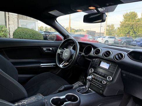 Used 2020 Ford Mustang Coupe RWD image 15
