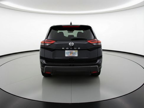 Used 2025 Nissan Rogue SV image 7
