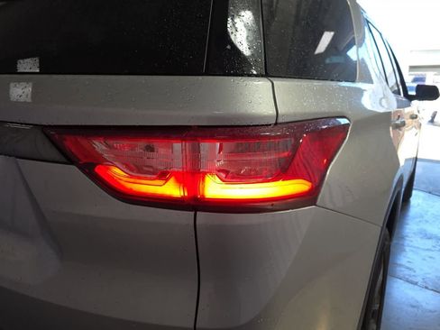 Used 2020 Chevrolet Traverse RS image 13