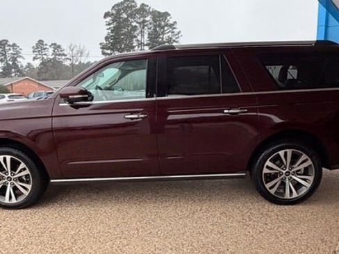 Used 2021 Ford Expedition Max Limited image 4