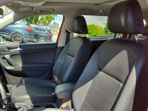 Used 2018 Volkswagen Tiguan SEL image 12