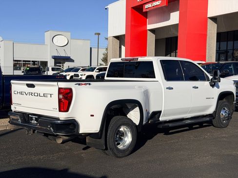 Used 2022 Chevrolet Silverado 3500 LTZ w/ LTZ Convenience Package image 38