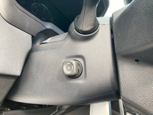 Used 2022 Toyota Tundra Platinum image 29