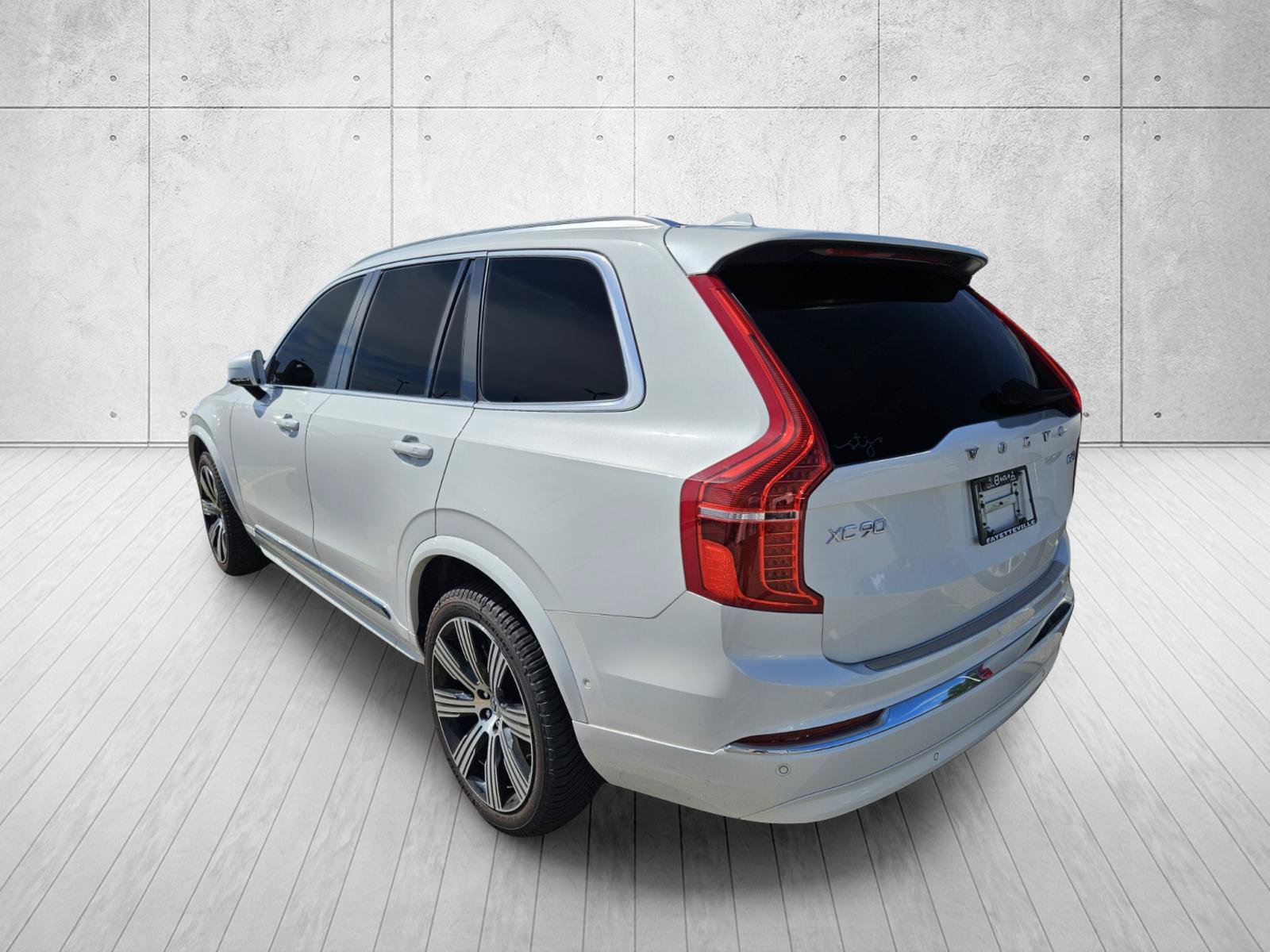 Used 2024 Volvo XC90 B6 Plus w/ Protection Package Premier AWD/4WD image 7