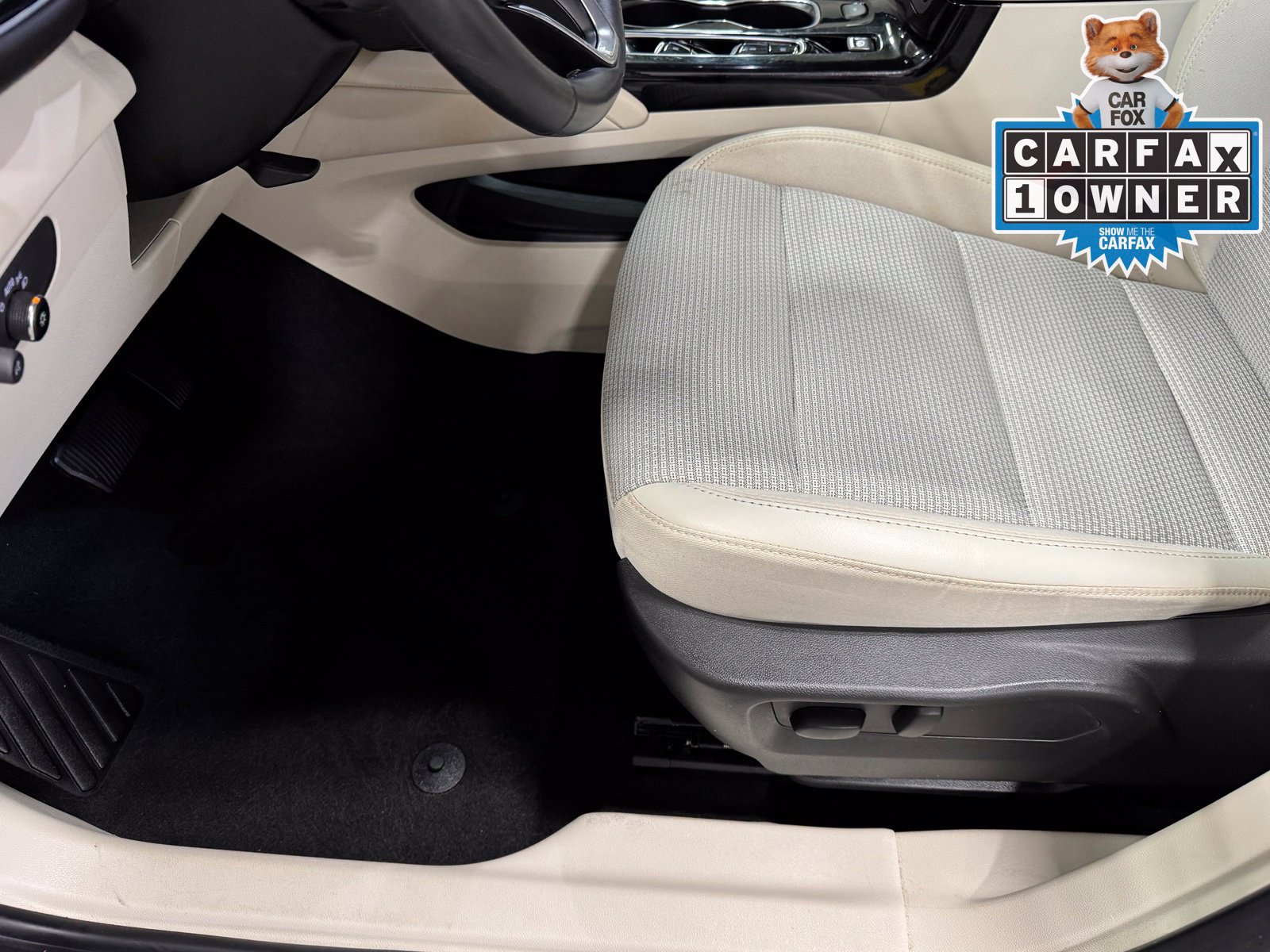 Used 2023 Buick Envision Preferred AWD/4WD image 18