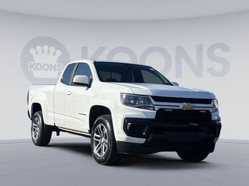 Used 2022 Chevrolet Colorado W/T w/ Custom Special Edition image 10