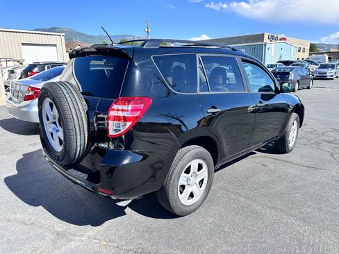 Used 2011 Toyota RAV4 4WD w/ Base L4 Extra Value Pkg image 3
