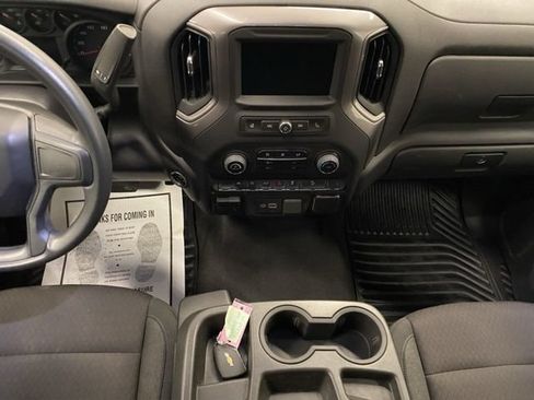 Used 2024 Chevrolet Silverado 1500 Custom Trail Boss AWD/4WD image 34