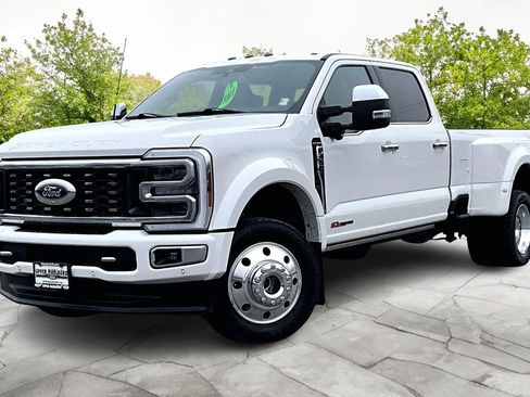 Used 2024 Ford F450 Platinum w/ FX4 Off-Road Package image 12