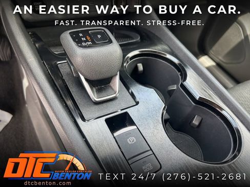 Used 2025 Nissan Rogue SV FWD image 24