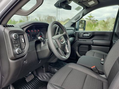 New 2026 GMC Sierra 3500 Pro w/ Convenience Package image 9