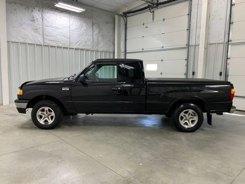 Used 2004 MAZDA B-Series Pickup 2WD Cab Plus B3000 w/ Convenience Pkg image 16