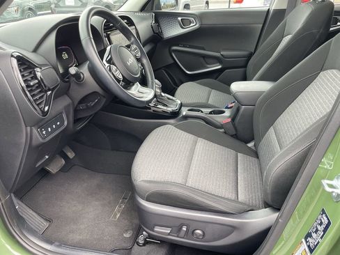 Certified 2023 Kia Soul EX FWD image 8