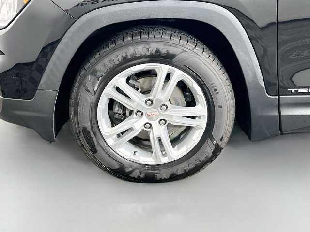Used 2022 GMC Terrain SLE w/ Driver Convenience Package FWD image 10
