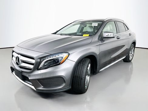 Used 2015 Mercedes-Benz GLA 250 4MATIC image 3