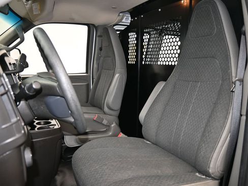 Used 2024 Chevrolet Express 2500 w/ Driver Convenience Package image 10