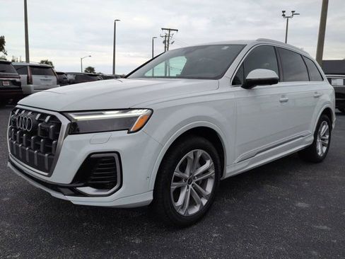 Used 2025 Audi Q7 3.0T Premium Plus AWD/4WD image 9