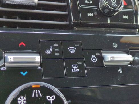 New 2026 Nissan Armada SL image 26