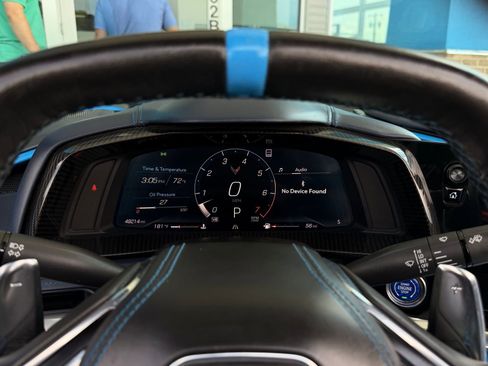 Used 2021 Chevrolet Corvette Stingray Premium Conv w/ Z51 Performance Package RWD image 81