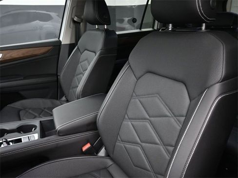 New 2026 Volkswagen Atlas SE image 33