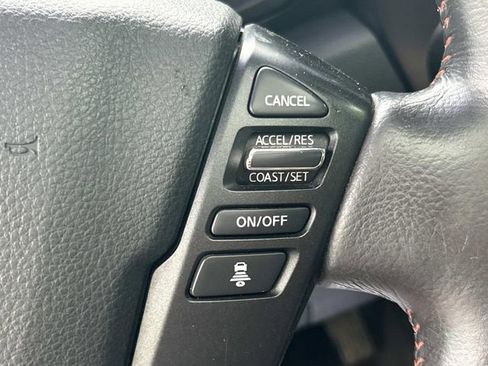 Used 2022 Nissan Titan PRO-4X w/ Pro-4x Convenience Package AWD/4WD image 31