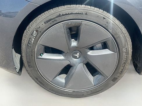Used 2023 Tesla Model 3 Standard Range RWD image 32