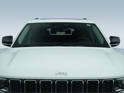 Used 2022 Jeep Grand Cherokee L Limited AWD/4WD image 46