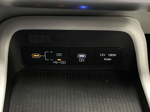 Certified 2025 Hyundai Kona SEL AWD/4WD image 25