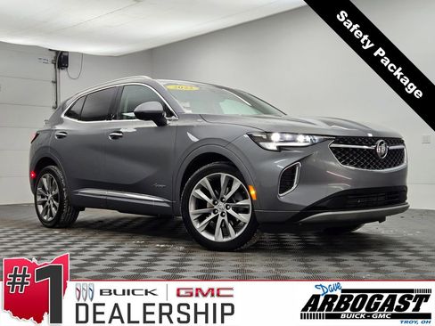 Used 2022 Buick Envision Avenir w/ Technology Package II image 1