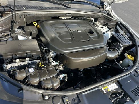 Used 2021 Dodge Durango SXT w/ 3rd Row Seating Group image 9