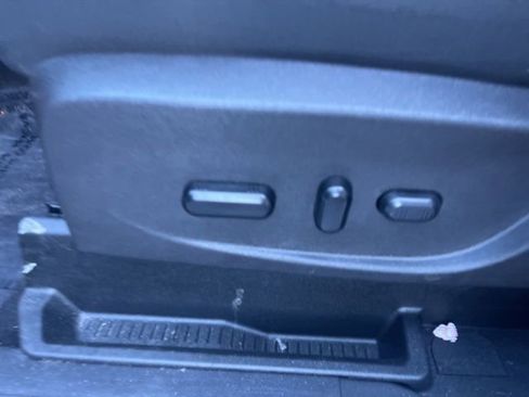 Used 2019 Ford Escape SE image 20