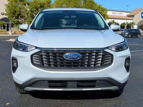 New 2026 Ford Escape SE FWD image 9