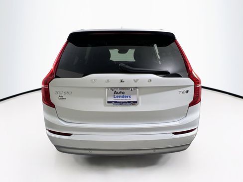Used 2022 Volvo XC90 T6 Momentum w/ Advanced Package image 6