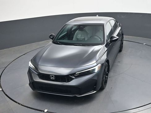 Used 2025 Honda Civic Sport image 25