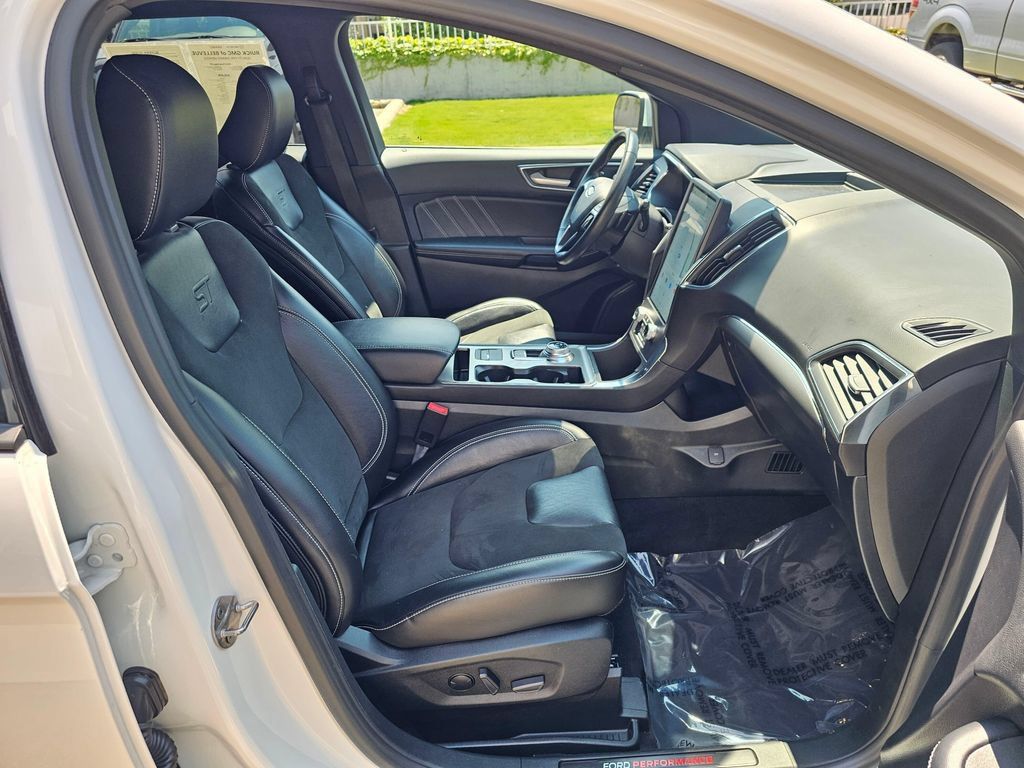 Used 2021 Ford Edge ST AWD/4WD image 11