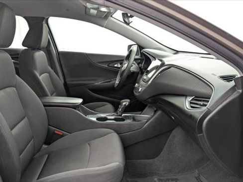 Used 2025 Chevrolet Malibu LT FWD image 22