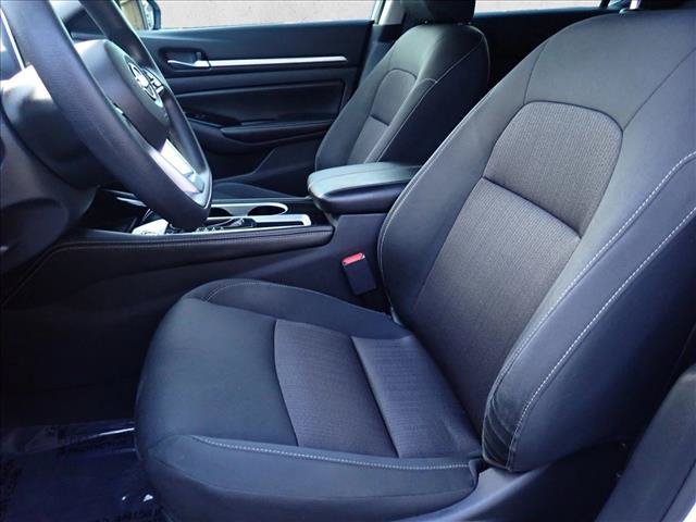 Used 2023 Nissan Altima 2.5 SV FWD image 11