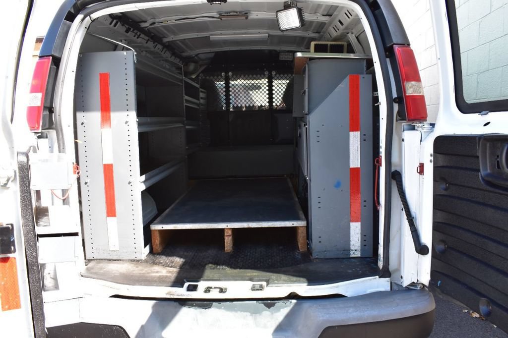 Used 2014 Chevrolet Express 2500 RWD image 23