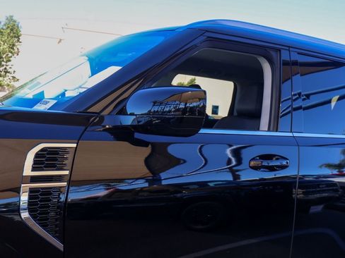 New 2026 Nissan Armada SV image 12