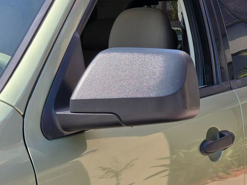 Used 2008 Ford Escape 2WD Hybrid image 9