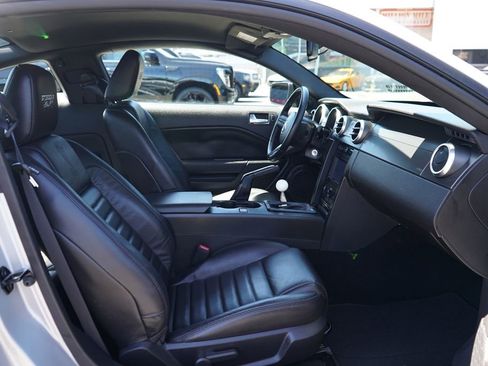Used 2008 Ford Mustang Shelby GT500 RWD image 10
