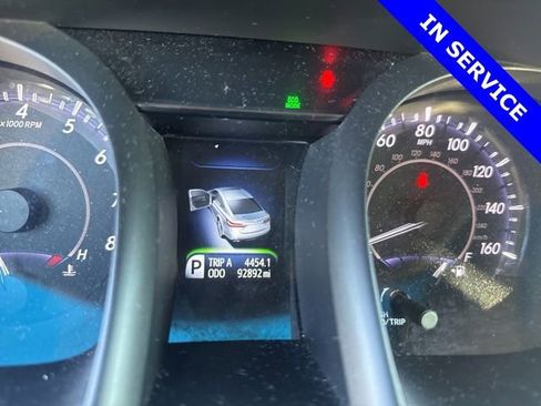 Used 2016 Toyota Avalon XLE Premium FWD image 3