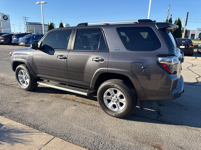 Used 2021 Toyota 4Runner SR5 Premium w/ Moonroof Package AWD/4WD image 6