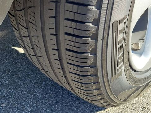 Used 2019 Alfa Romeo Stelvio image 26