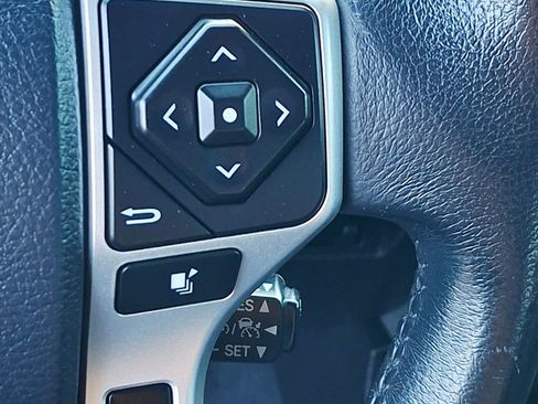 Used 2020 Toyota Tundra Platinum AWD/4WD image 27