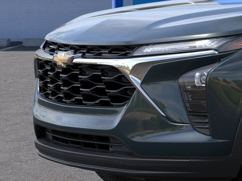 New 2026 Chevrolet Trax LS w/ LS Convenience Package FWD image 37